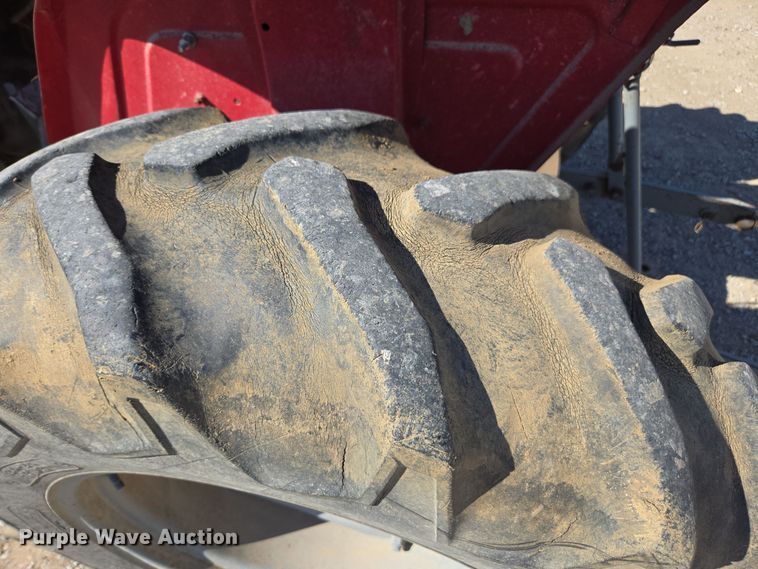 image for item EE7765 1979 Massey Ferguson  220-4 MFWD tractor