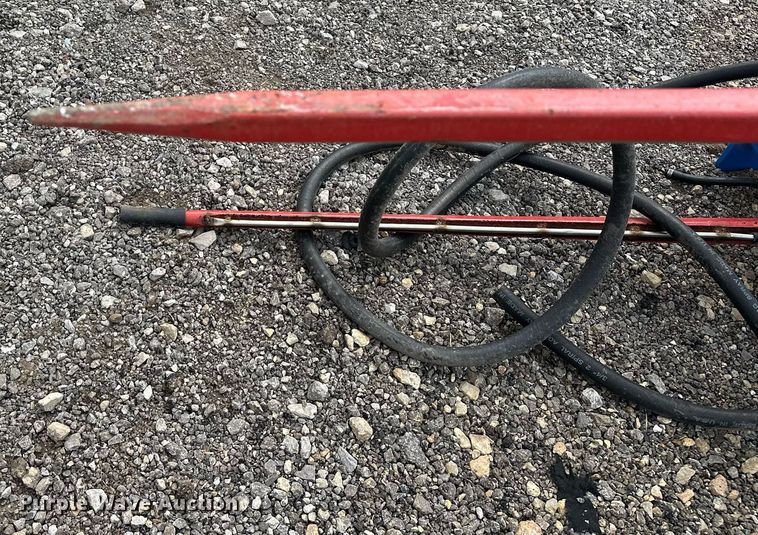 image for item EG1085 Bale injector