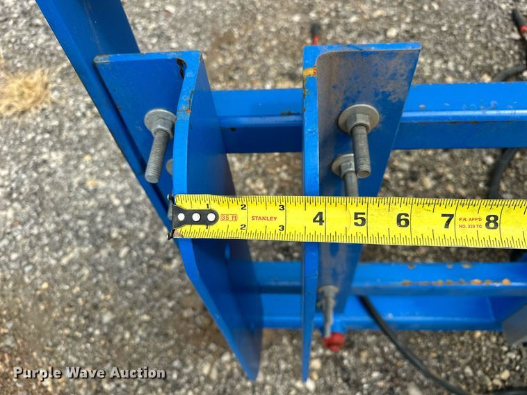 image for item EG1085 Bale injector