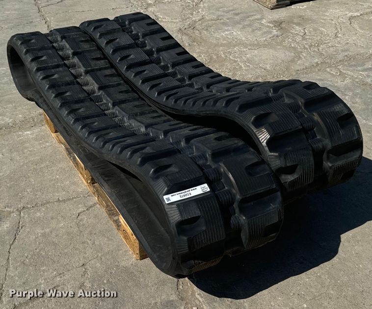 image for item EG6672 Bobcat  Bridgestone  tracks