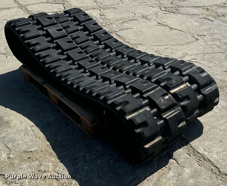 image for item EG6672 Bobcat  Bridgestone  tracks