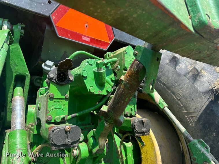 image for item EK0015 1992 John Deere  4960 MFWD tractor