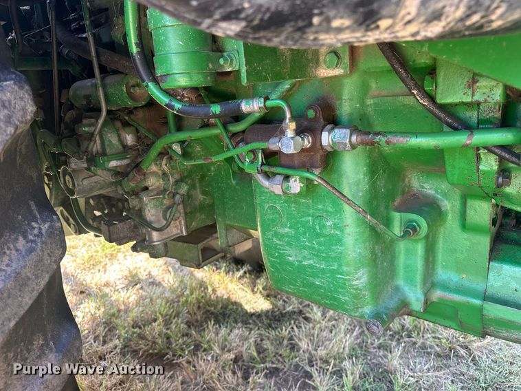 image for item EK0015 1992 John Deere  4960 MFWD tractor