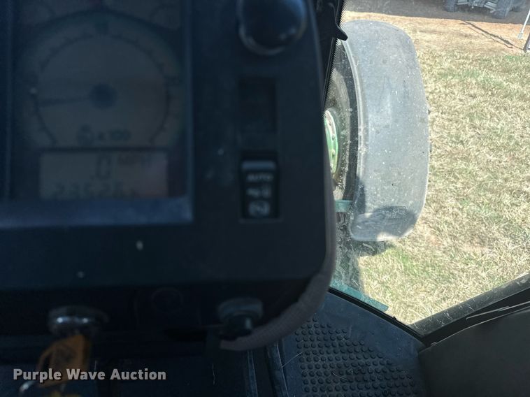 image for item EK0015 1992 John Deere  4960 MFWD tractor