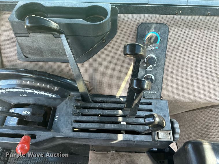 image for item EK0015 1992 John Deere  4960 MFWD tractor