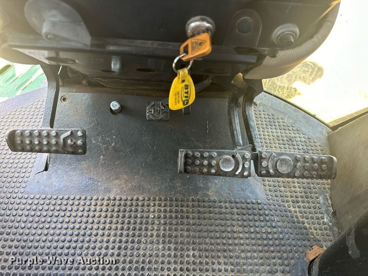 image for item EK0015 1992 John Deere  4960 MFWD tractor