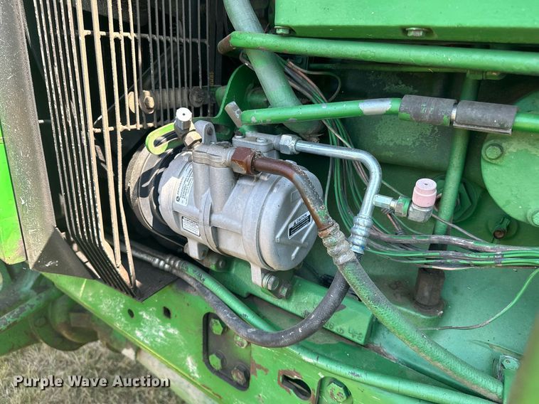 image for item EK0015 1992 John Deere  4960 MFWD tractor