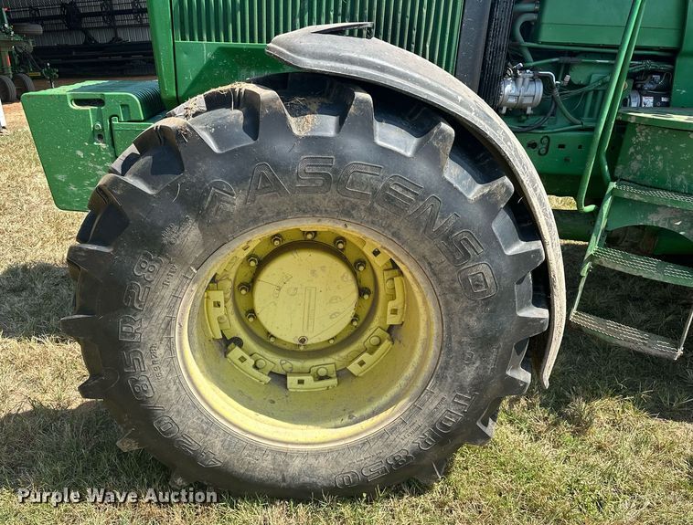 image for item EK0015 1992 John Deere  4960 MFWD tractor