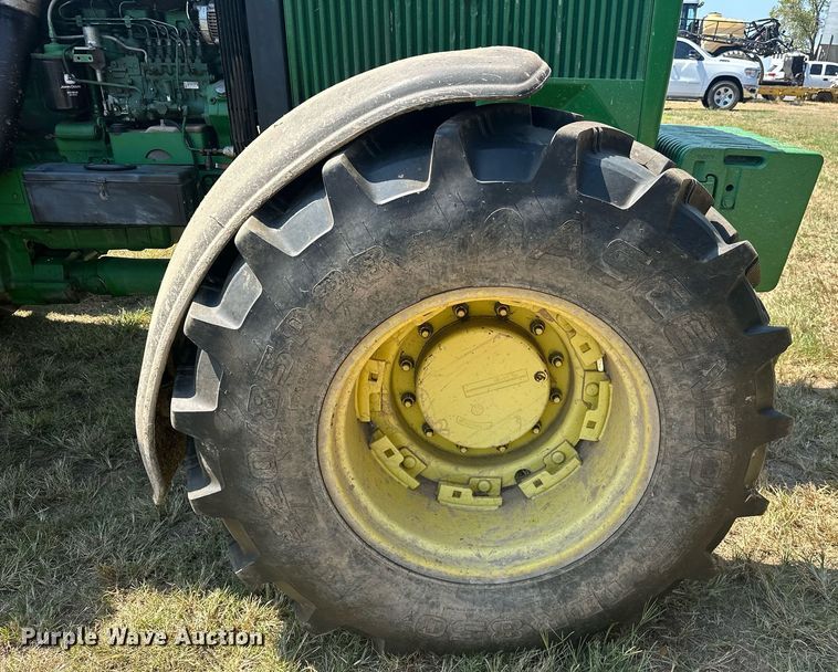 image for item EK0015 1992 John Deere  4960 MFWD tractor