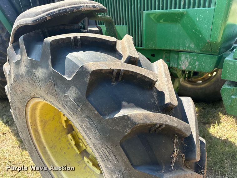 image for item EK0015 1992 John Deere  4960 MFWD tractor