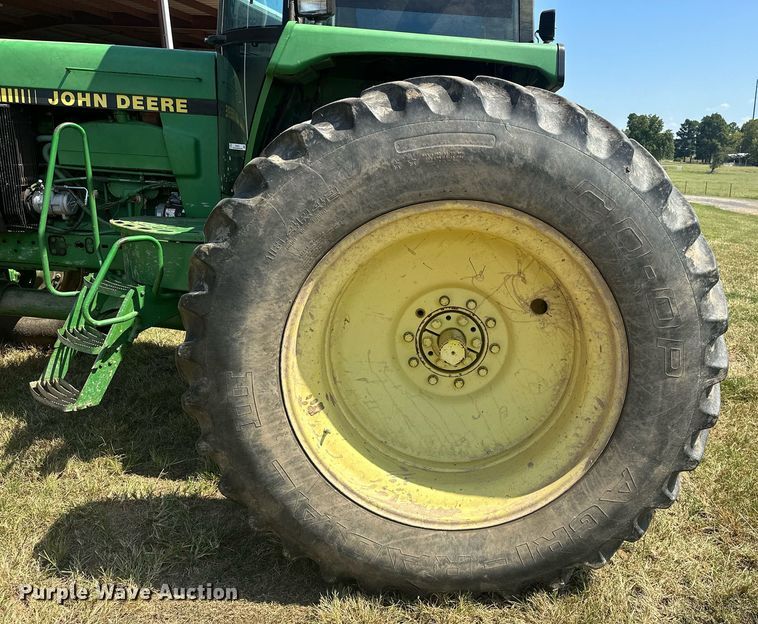 image for item EK0015 1992 John Deere  4960 MFWD tractor