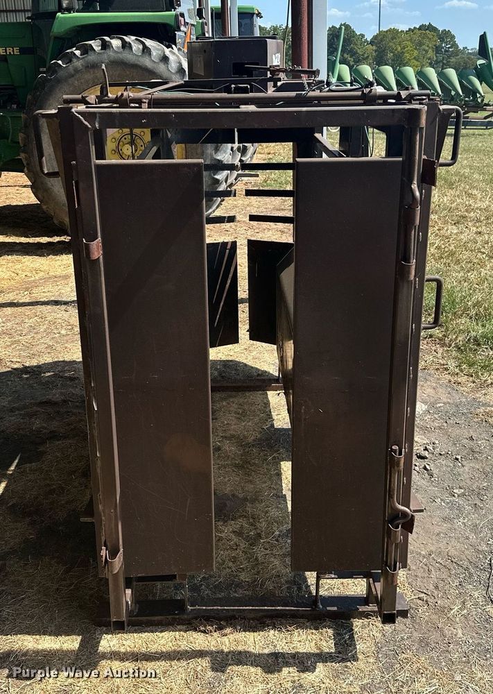 image for item EK0017 Tarter roping chute 