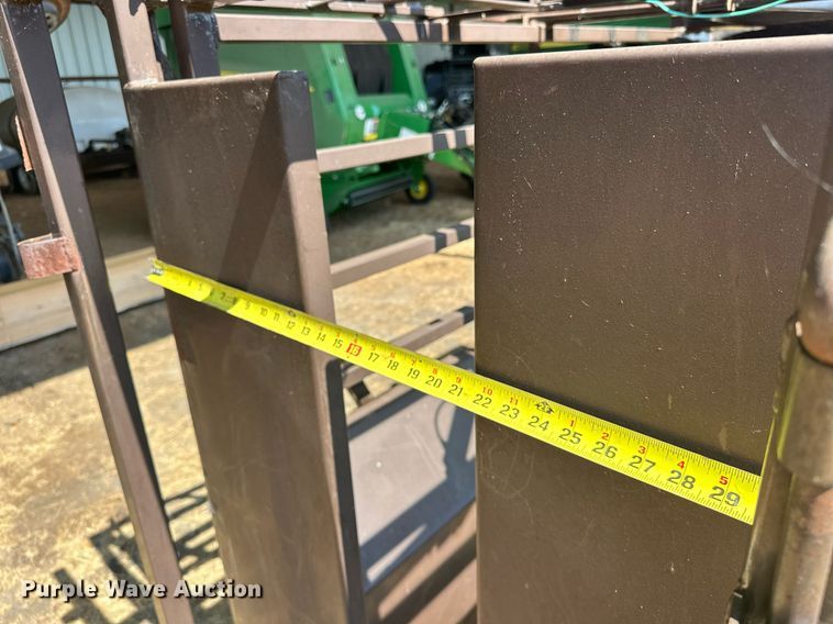 image for item EK0017 Tarter roping chute 