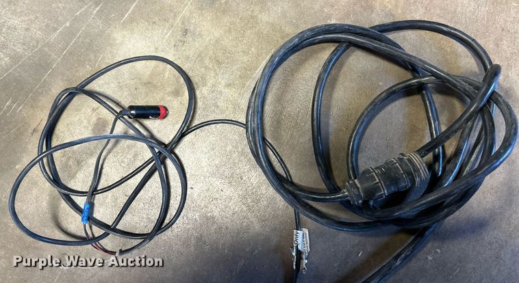 image for item EK3386 1995 Kinze 2600 planter