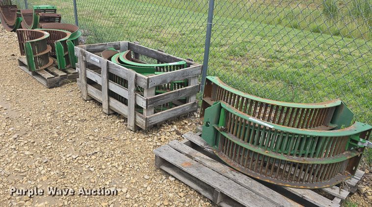 image for item EK6323 (19) John Deere combine concaves