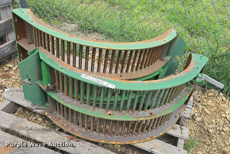 image for item EK6323 (19) John Deere combine concaves