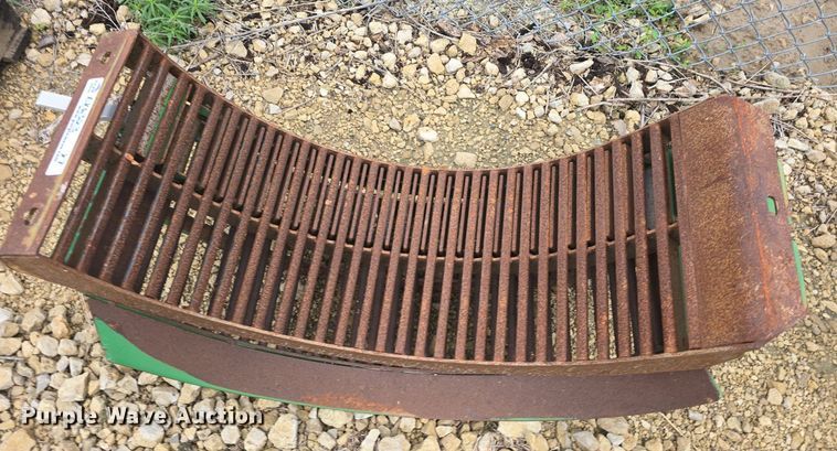 image for item EK6323 (19) John Deere combine concaves