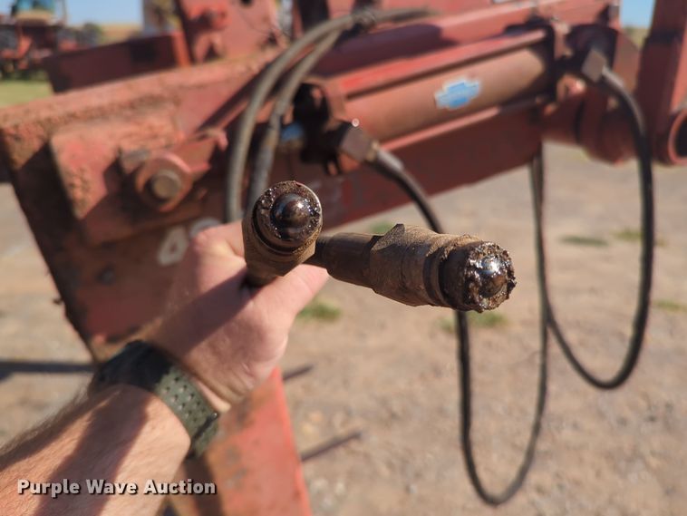 image for item EQ2192 Hesston 4830 square bale grapple