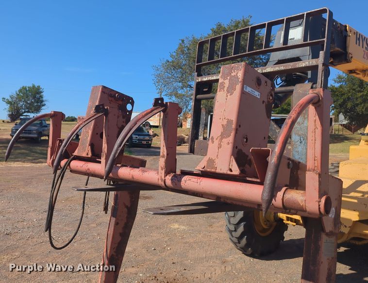 image for item EQ2192 Hesston 4830 square bale grapple