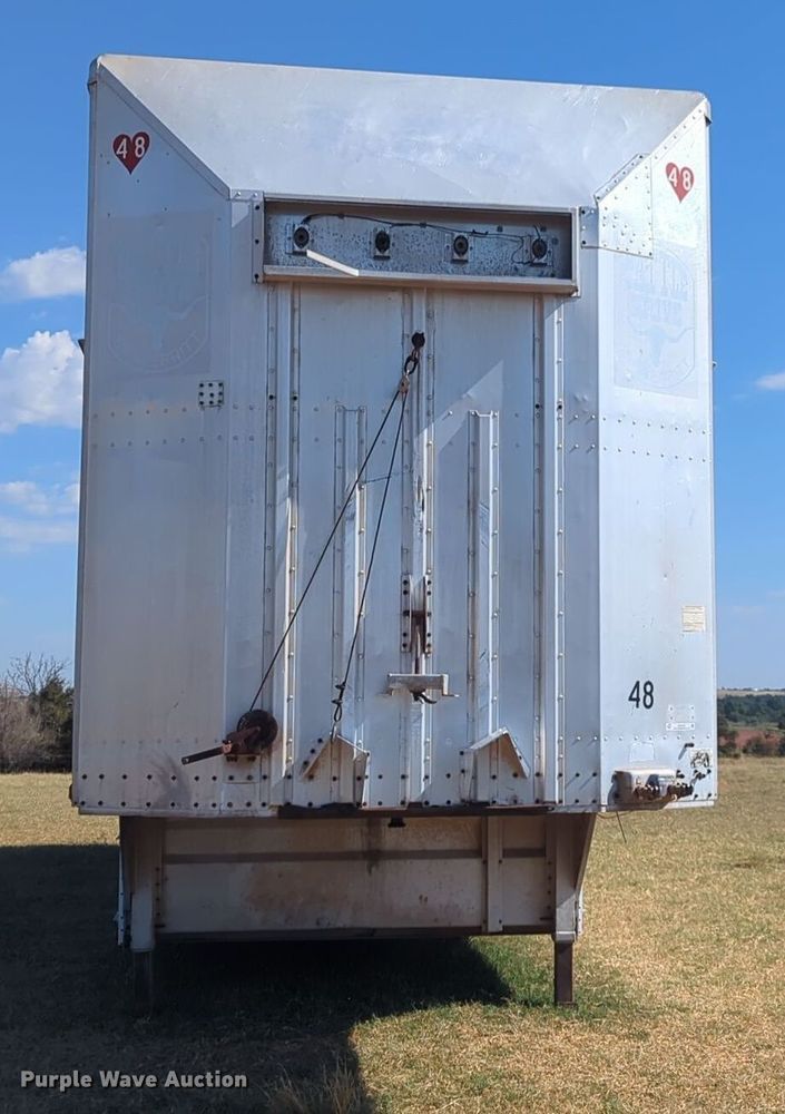 image for item EQ2193 1983 Merritt Cattle Drive livestock trailer