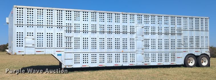 image for item EQ2193 1983 Merritt Cattle Drive livestock trailer