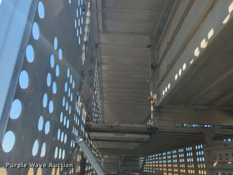 image for item EQ2193 1983 Merritt Cattle Drive livestock trailer