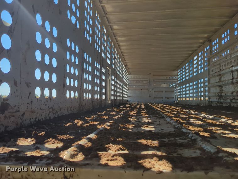 image for item EQ2193 1983 Merritt Cattle Drive livestock trailer