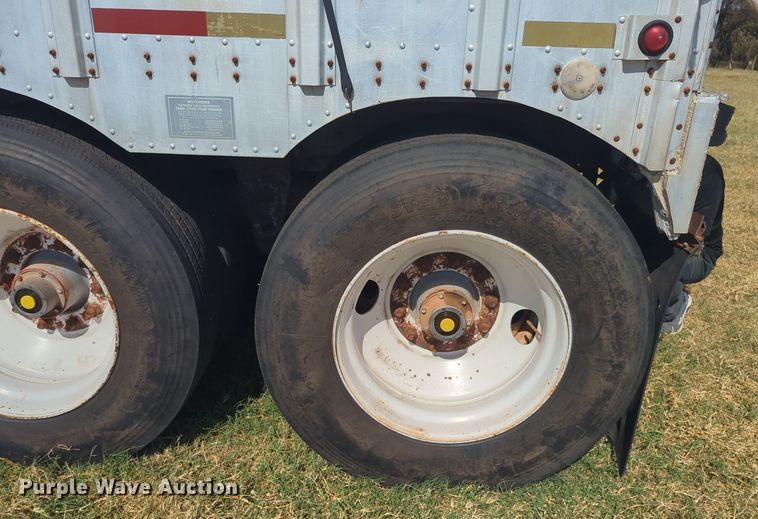 image for item EQ2193 1983 Merritt Cattle Drive livestock trailer