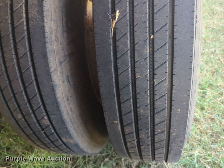 image for item EQ2193 1983 Merritt Cattle Drive livestock trailer