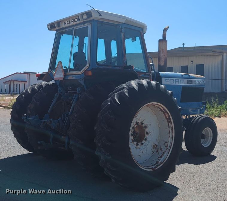 image for item EQ2196 1991 Ford  8730 tractor