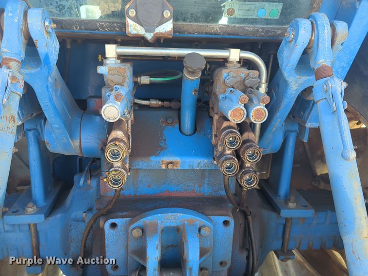 image for item EQ2196 1991 Ford  8730 tractor
