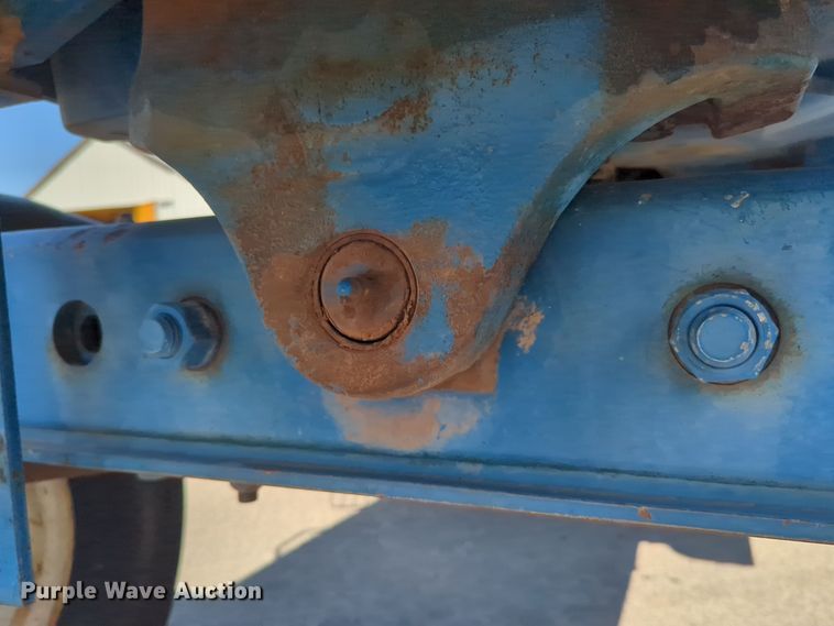 image for item EQ2196 1991 Ford  8730 tractor