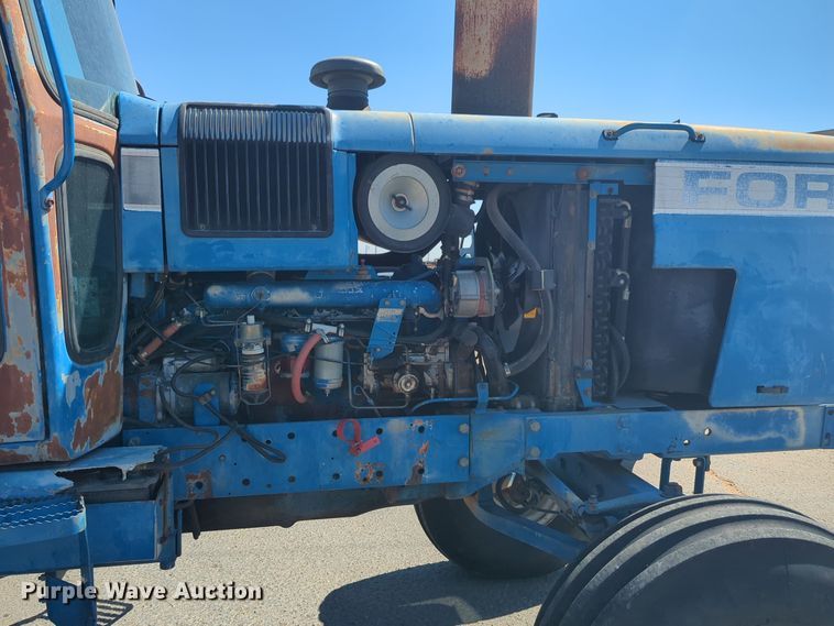 image for item EQ2196 1991 Ford  8730 tractor
