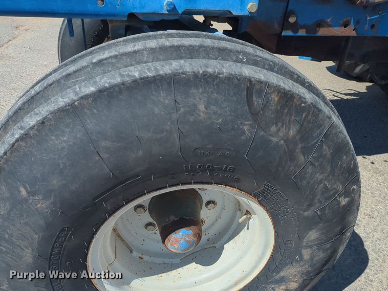 image for item EQ2196 1991 Ford  8730 tractor