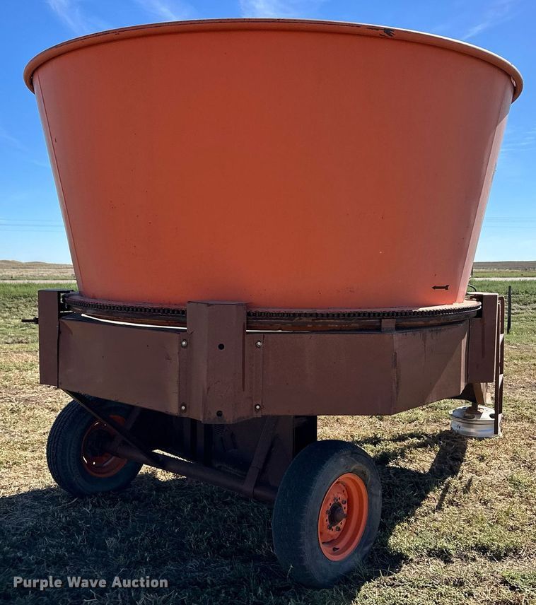 image for item ER8011 Burrows 760 feed mixer