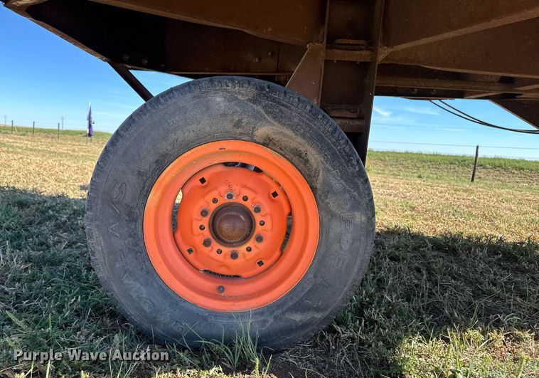 image for item ER8011 Burrows 760 feed mixer