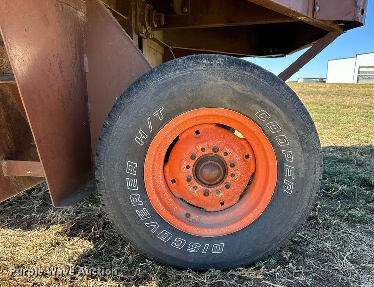 image for item ER8011 Burrows 760 feed mixer