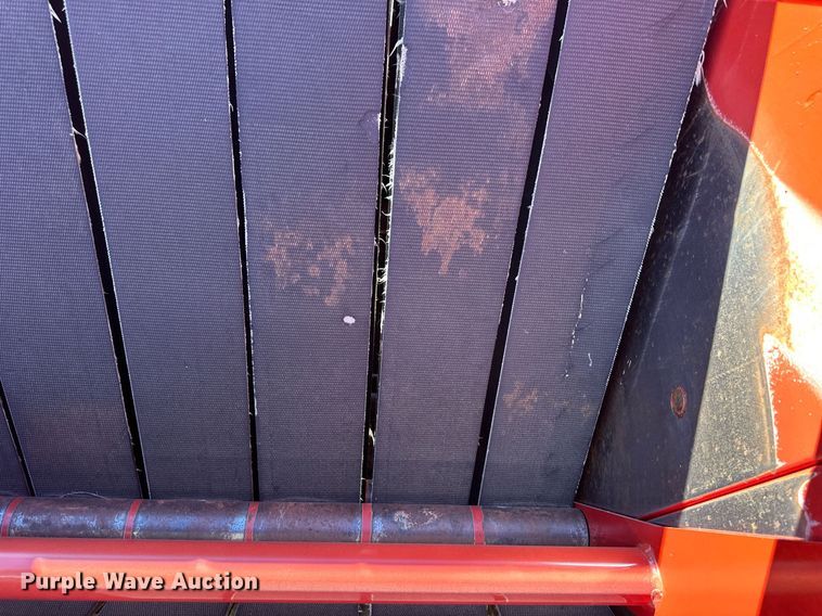 image for item ER8020 2013 New Holland BR7090 Specialty Crop round baler