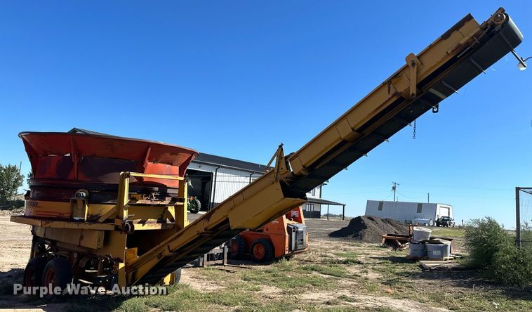 image for item ER8021 Haybuster H1100 bale processor