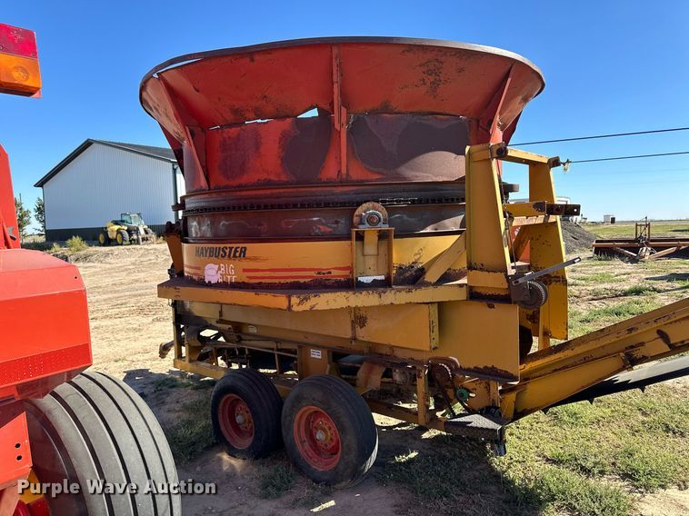 image for item ER8021 Haybuster H1100 bale processor