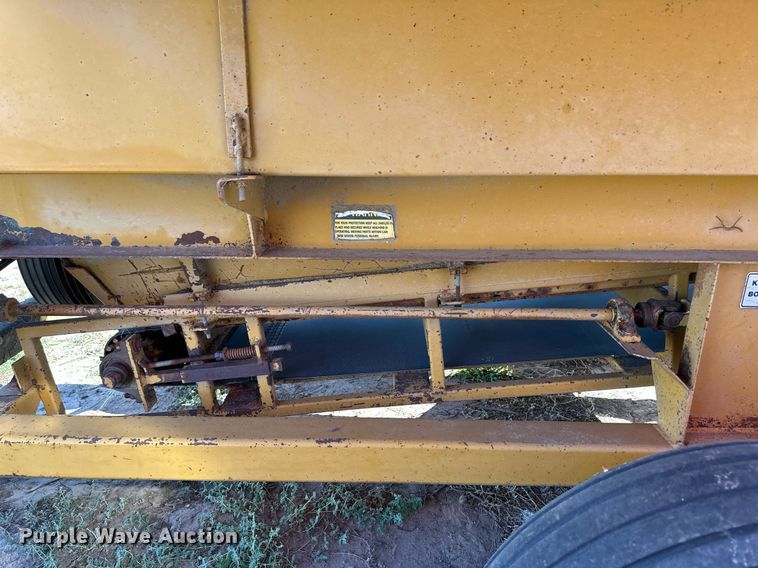 image for item ER8021 Haybuster H1100 bale processor