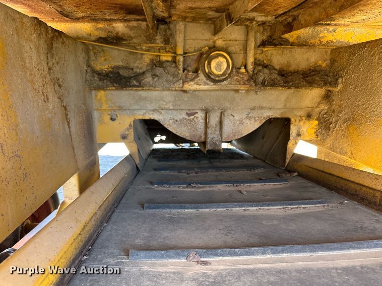 image for item ER8021 Haybuster H1100 bale processor