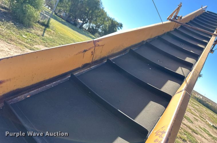 image for item ER8021 Haybuster H1100 bale processor