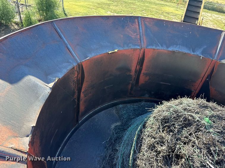 image for item ER8021 Haybuster H1100 bale processor