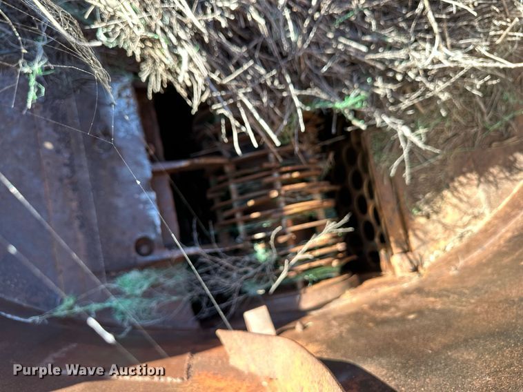 image for item ER8021 Haybuster H1100 bale processor