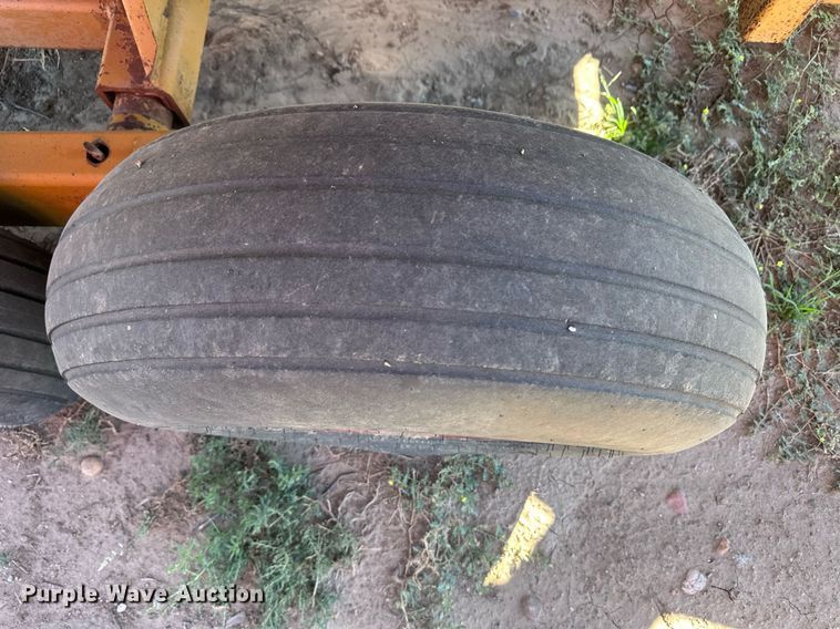 image for item ER8021 Haybuster H1100 bale processor