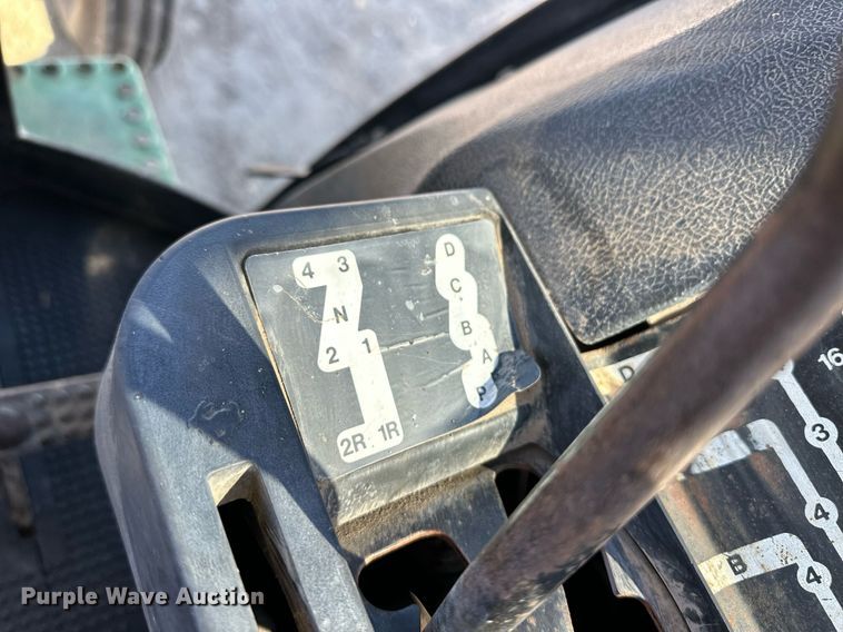 image for item ER8023 1976 John Deere 4430 tractor