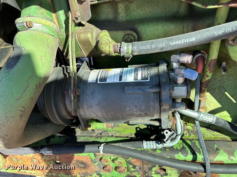 image for item ER8023 1976 John Deere 4430 tractor