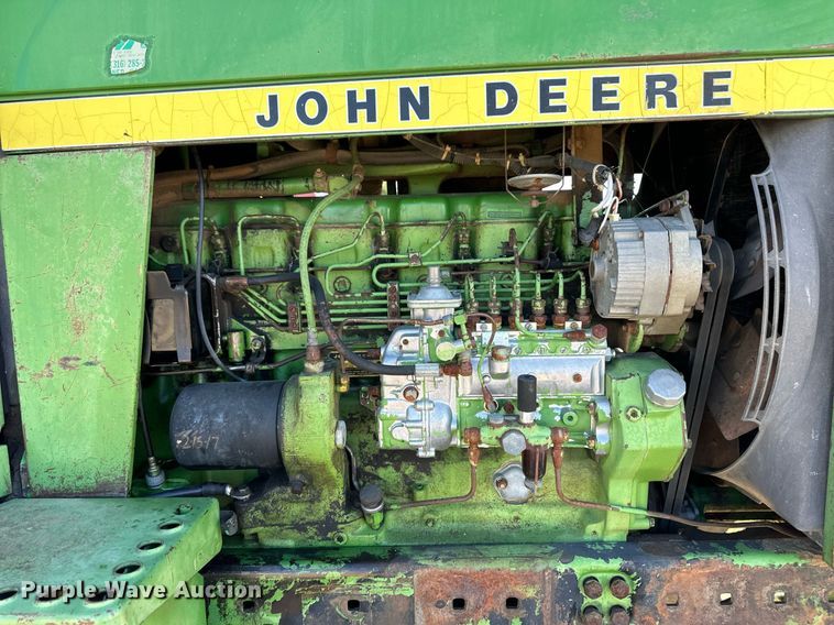 image for item ER8023 1976 John Deere 4430 tractor