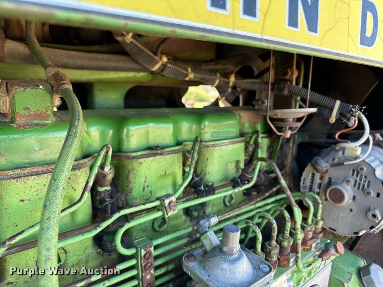 image for item ER8023 1976 John Deere 4430 tractor